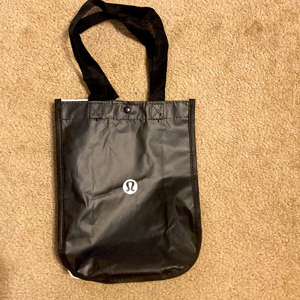 Small Lululemon Reusable Bag - Picture 2 of 5